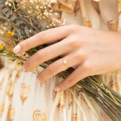 Bague ajustable Petra Pierre de Lune en laiton doré