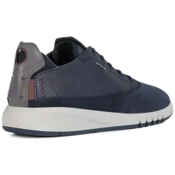 Baskets en Cuir Aerantis bleu marine