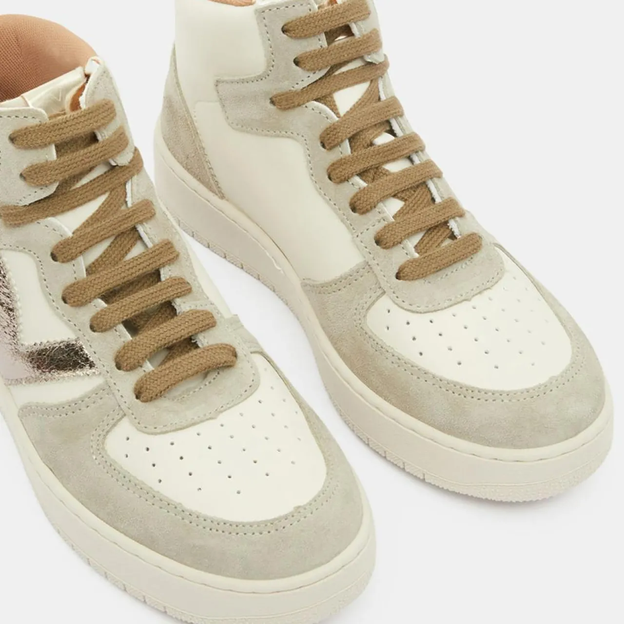 Baskets Perfhte V blanc/gris