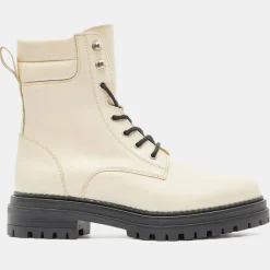 Boots en Cuir à lacets col matelassé beiges - Talon 3 cm