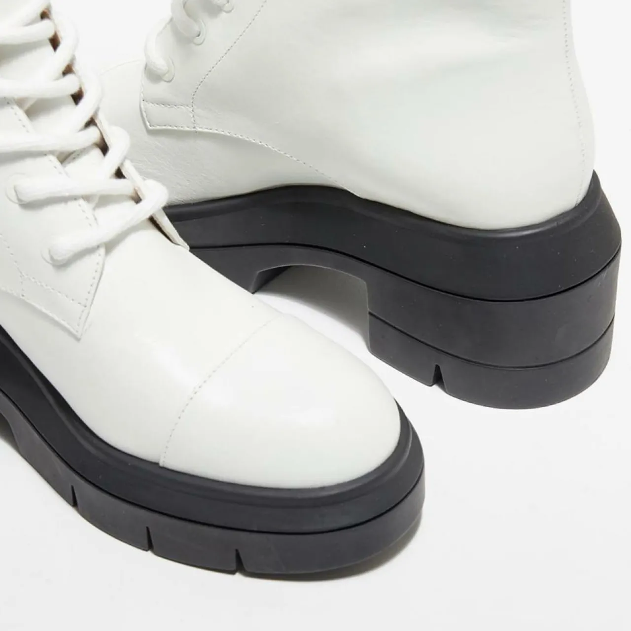 Boots en Cuir Nisha blanches - Talon 7,5 cm