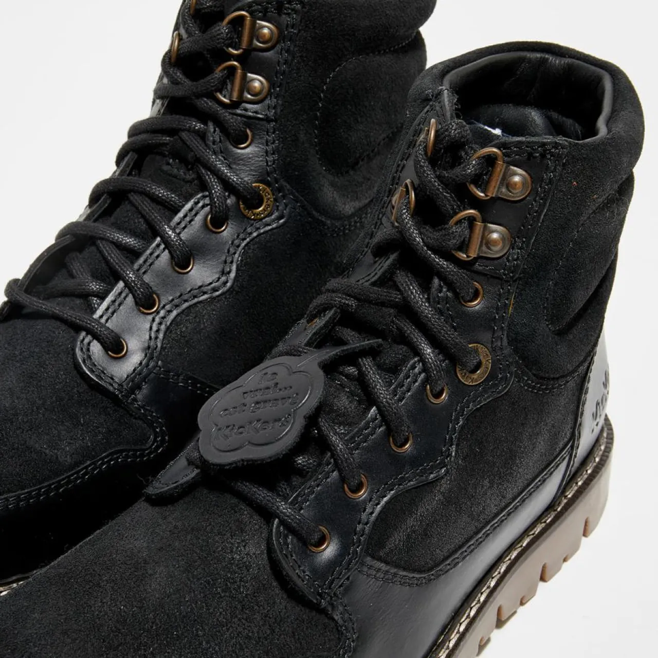 Bottillons en Cuir Kick Mountain noirs