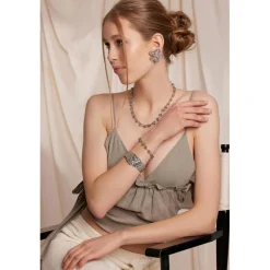 Boucles d'oreilles Zavira argentées