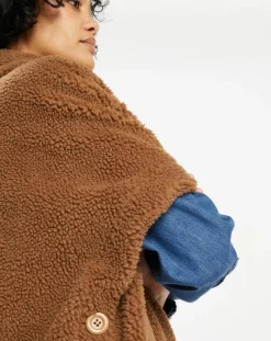 Cape en Fausse Fourrure marron