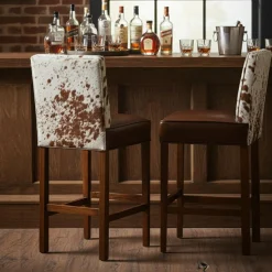 Chaise de bar en acacia et peau de vache Acacia Savage Marron - 46x50x114 cm