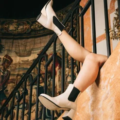 Chelsea Boots en Cuir verni Lanae crème - Talon 6 cm