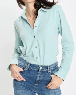 Chemise col polo bleu clair