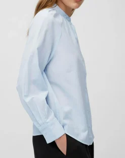 Chemise légère bleu clair