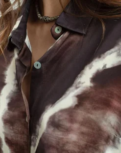 Chemise satinée Plume imprimée café