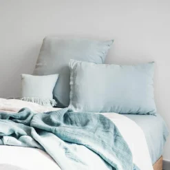 Coussin en lin frangé bleu 35x35cm