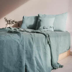 Coussin frangé en lin bleu 50x70cm