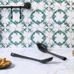 Couverts à salade en thermoplastique JESPER noir