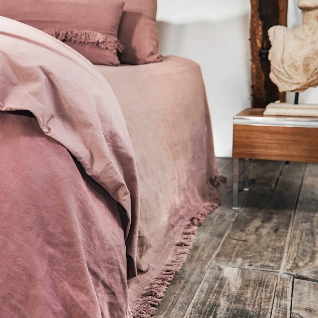 Couvre-lit en lin finitions frangées rose 250x250cm