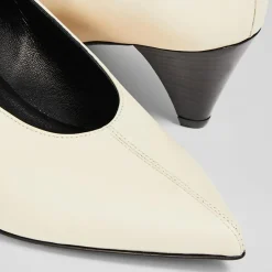 Escarpins en Cuir Zayla écrus - Talon 5 cm