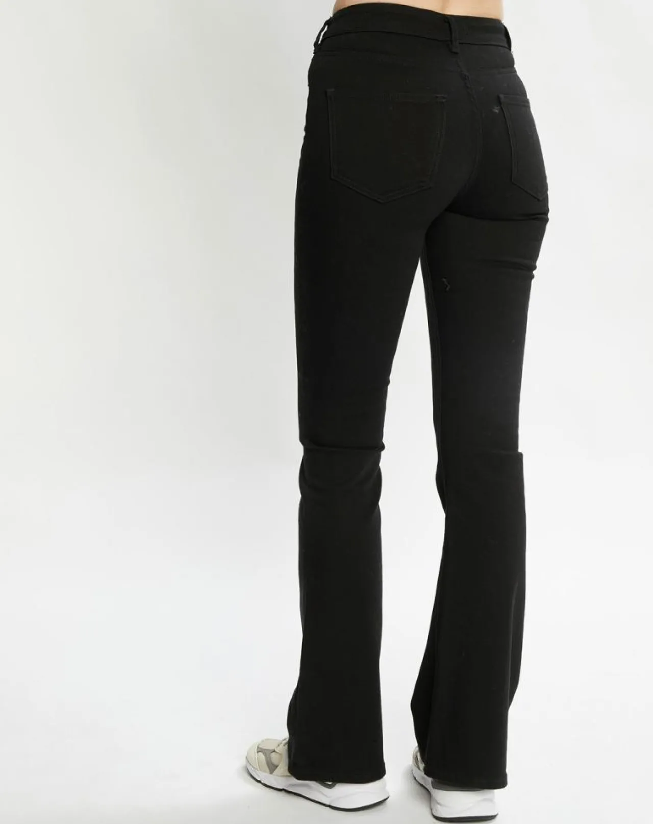 Jean Flare en Coton Bio mélangé noir