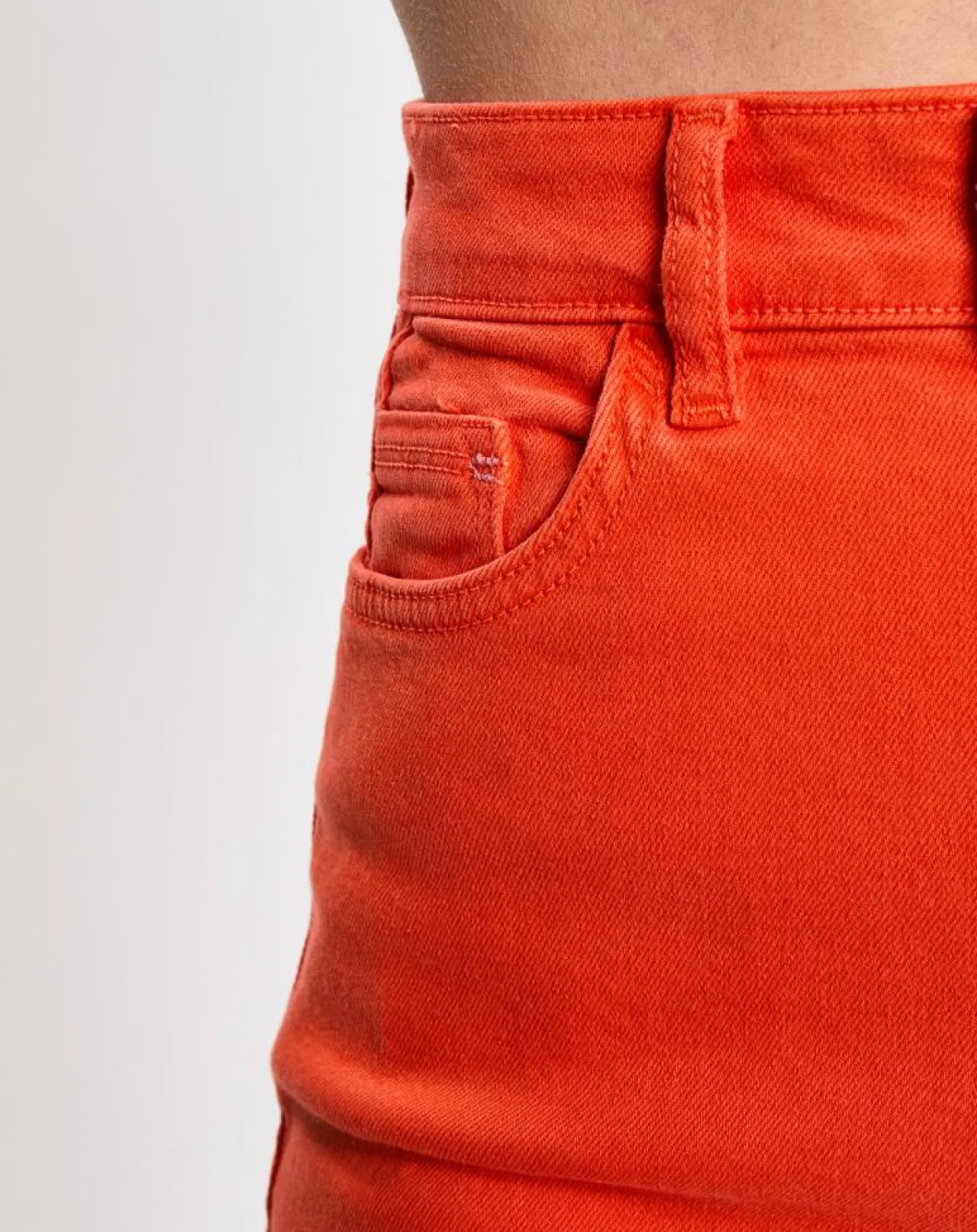 Jean 80's bord franc orange vif