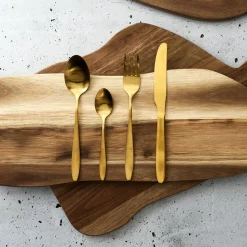 Ménagère dorée - 16 pièces