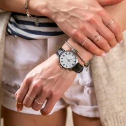 Montre Femme Grand Blanc en Cuir noire