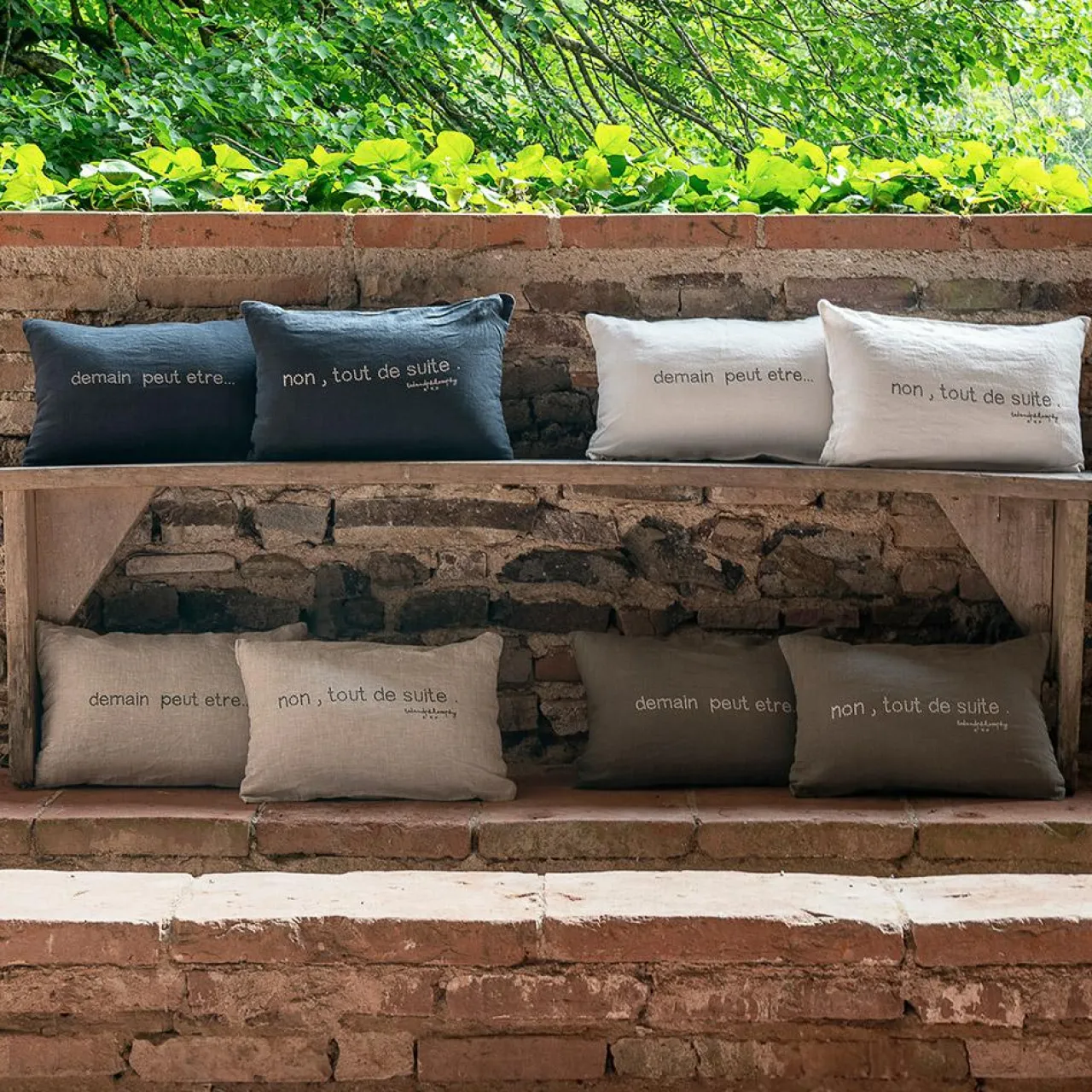 Paire de coussins sérigraphiés en lin gris 25x40cm