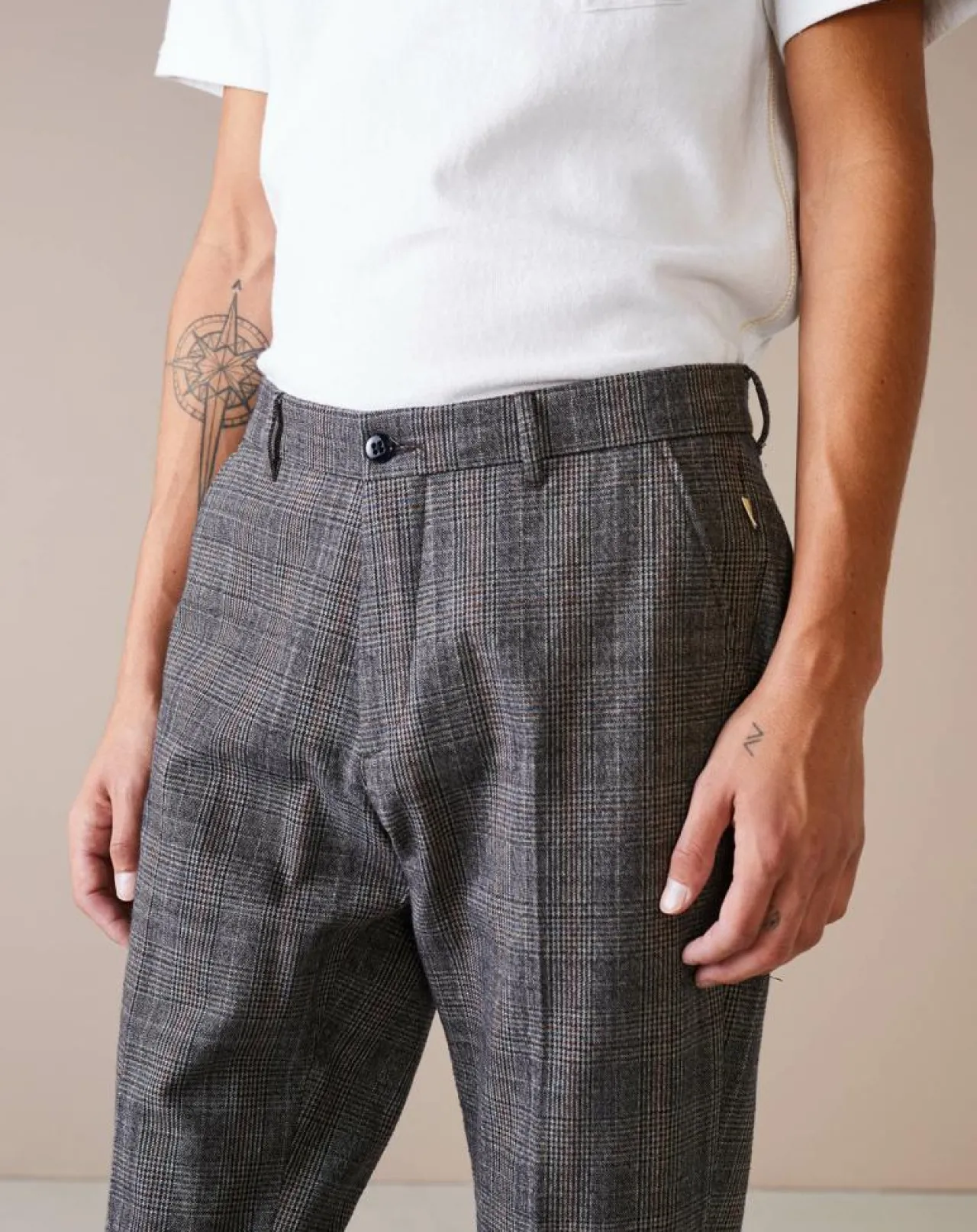 Pantalon chino slim Porths à carreaux gris