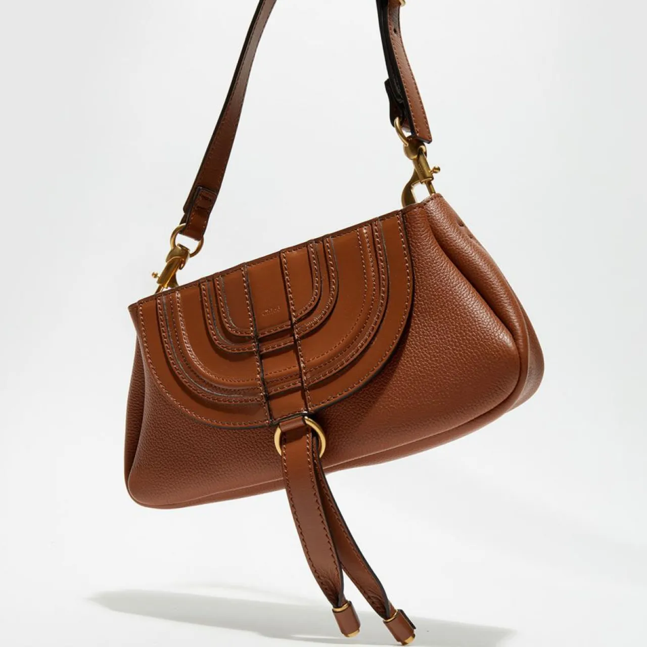 Petit sac porté épaule en Cuir Marcie marron - 20x20x9 cm