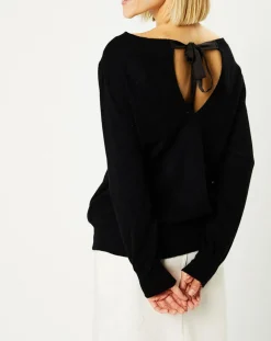 Pull 100% Cachemire Yoshi noeud au dos col bateau noir