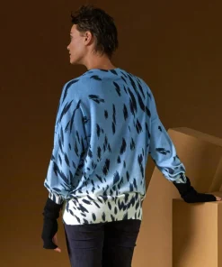 Pull Anémone 100% Cachemire imprimé léopard bleu azur