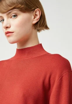Pull Camélia col montant orange rouille