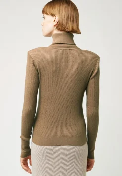 Pull Chantal-Marie col roulé motifs épaules marron camel