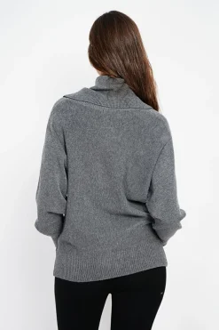 Pull col boule loup