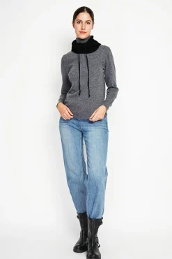 Pull col roulé classique loup