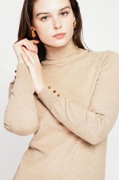 Pull col roulé classique nougat