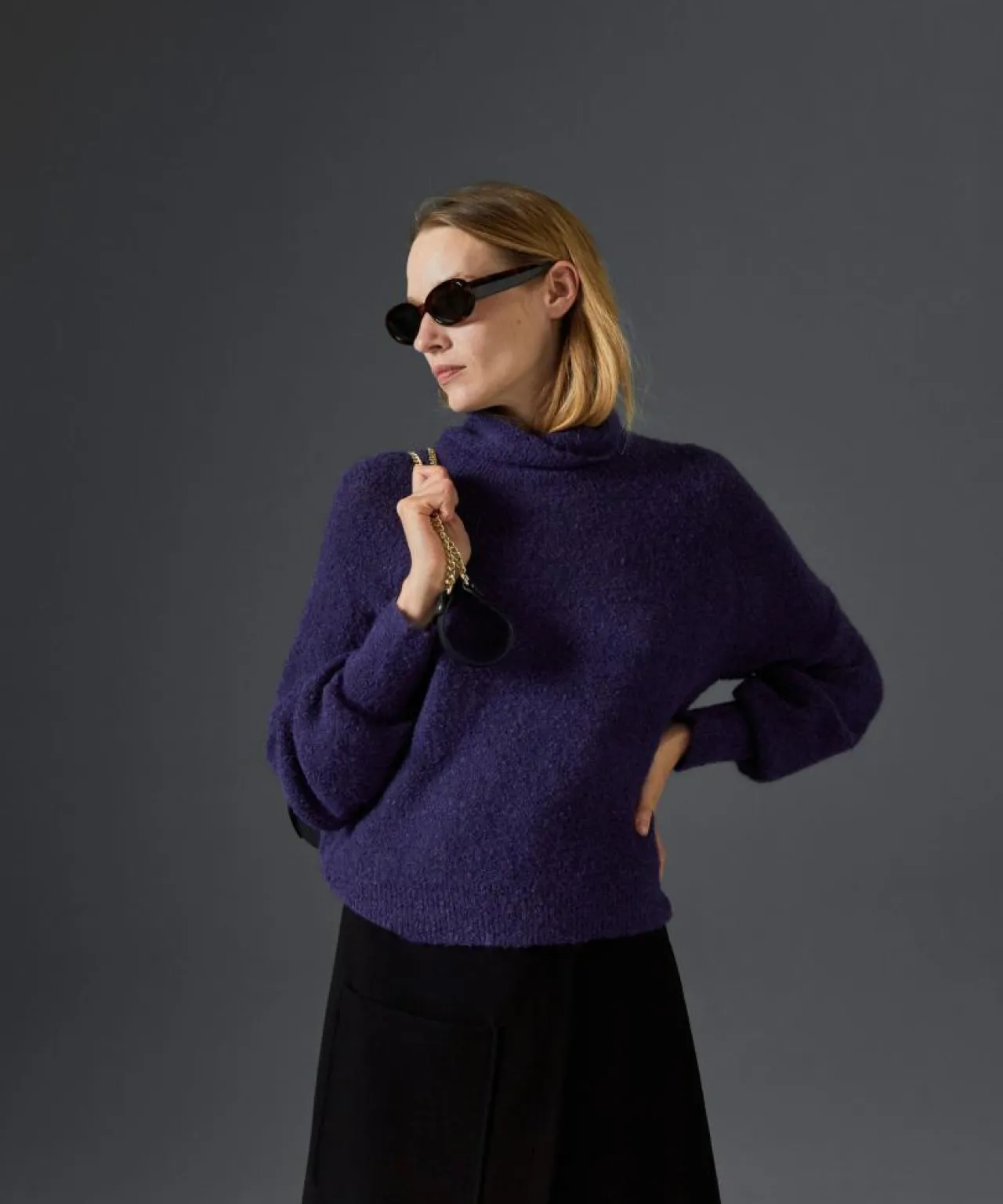 Pull Cordélia col roulé violet foncé