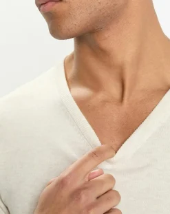 Pull en Coton & Soie col V écru chiné