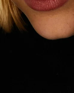 Pull en Laine & Cachemire Foug ajouré col rond noir