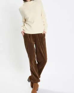 Pull en Laine bouclée col cheminé écru