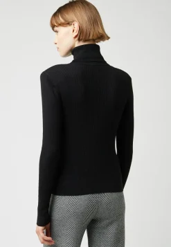 Pull Jeanne-Élise col roulé motifs épaules noir