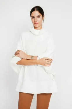 Pull poncho col roulé naturel