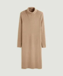 Robe Cynthia moulante boutons marron moka