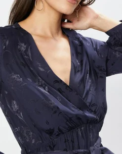 Robe Dana motifs ton sur ton marine