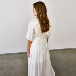 Robe longue Heaven à dentelle et volant blanche