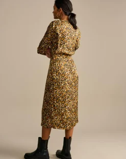 Robe midi effet satiné Annie léopard dorée/marron