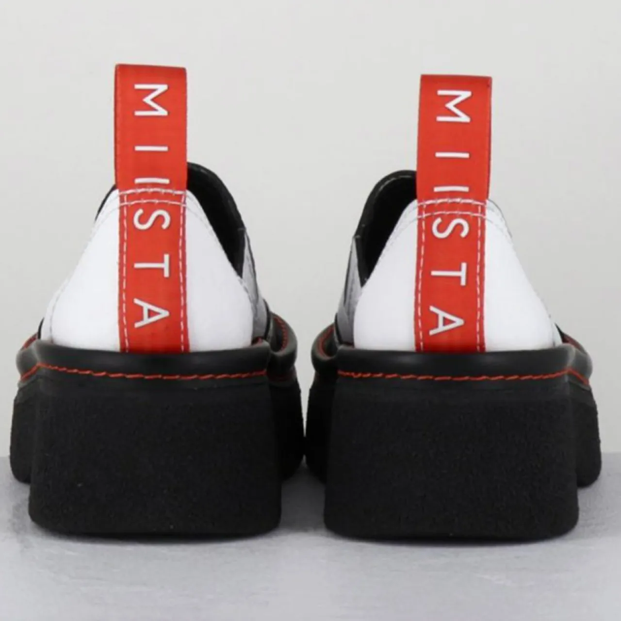 Sabots en Cuir Mercedes blancs - Talon 6 cm