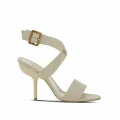 Sandales en cuir numéro 105 crème