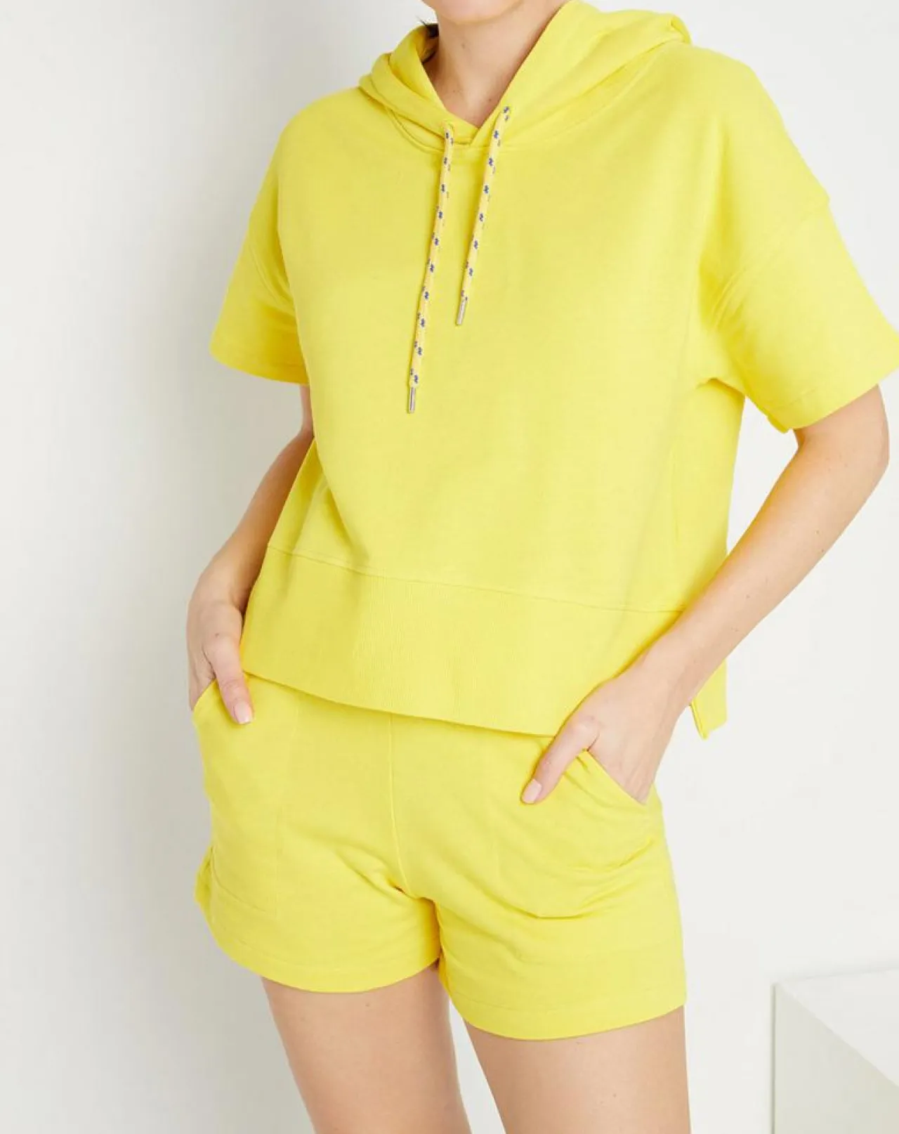 Sweat en Coton molletonné à capuche California manches courtes tournesol