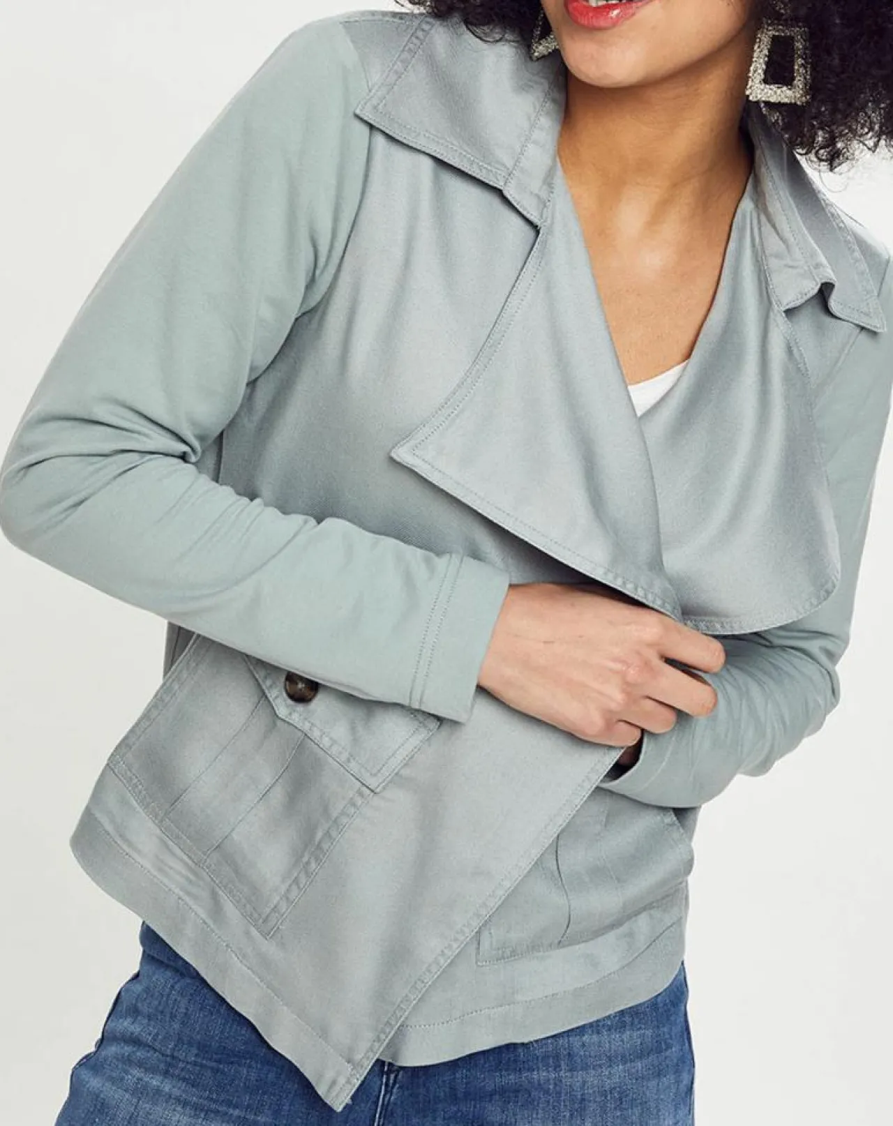 Veste courte à poche gris bleuté