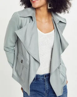 Veste courte à poche gris bleuté