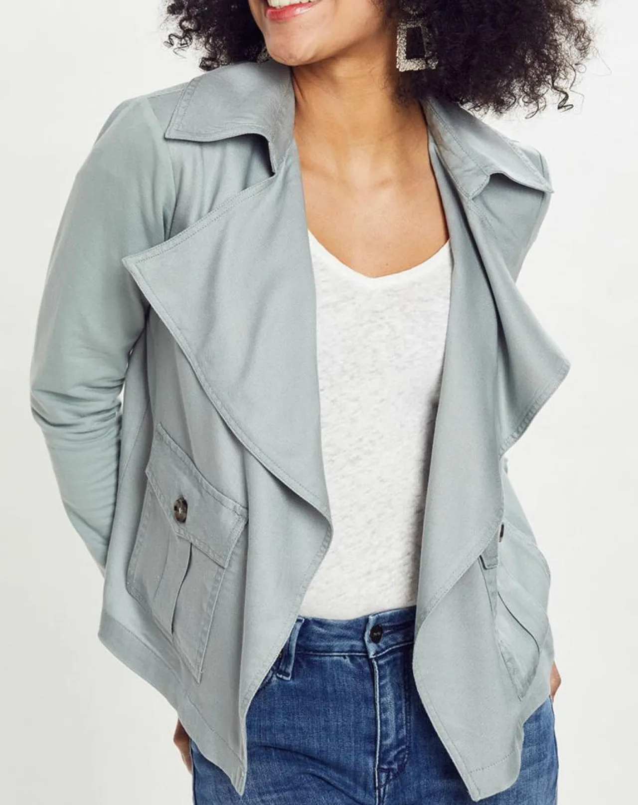 Veste courte à poche gris bleuté
